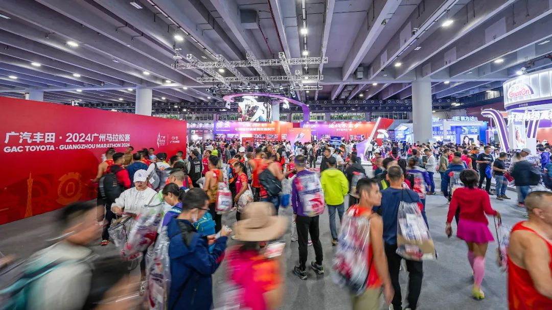 罗马诺：卢克曼没参加训练，这是他对亚特兰大的回应