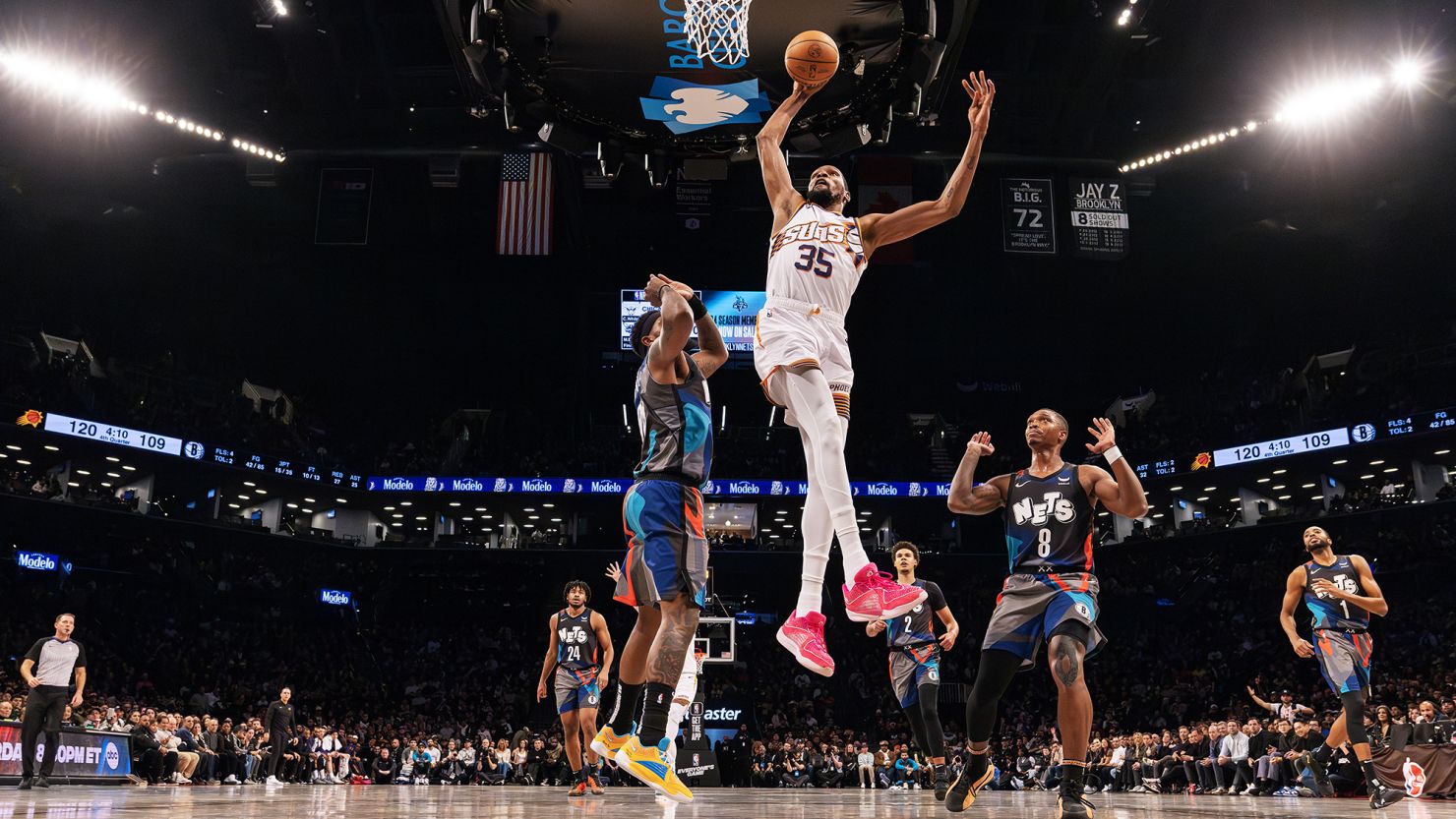 重庆铜梁龙冲超成功，重庆足球时隔4个赛季重返中超联赛